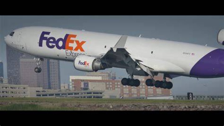 Does FedEx deliver heavy packages?