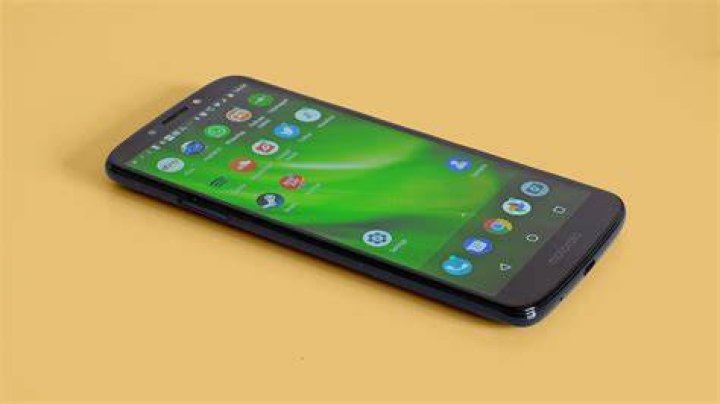 Does Moto g6 have Google assistant?