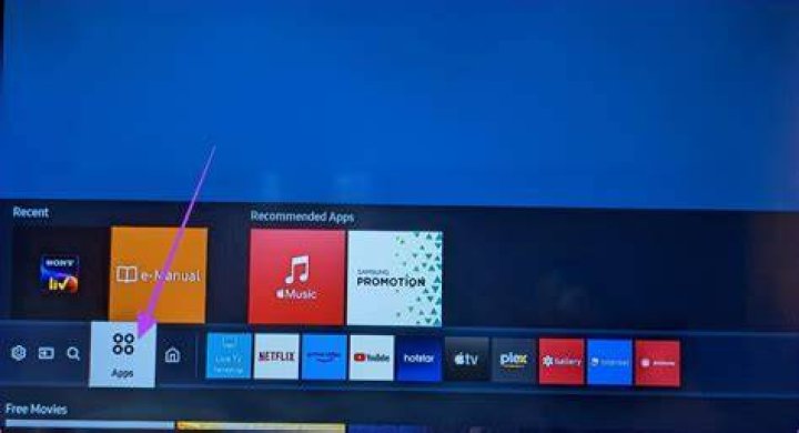 How do I reinstall an app on my Samsung Smart TV?