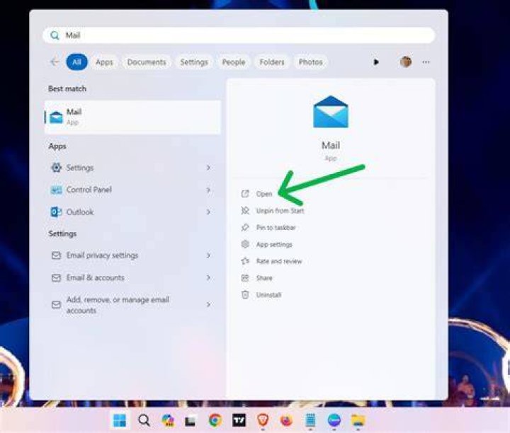 What was the email program that was preloaded with Windows?